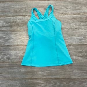 Lululemon workout top. Blue.